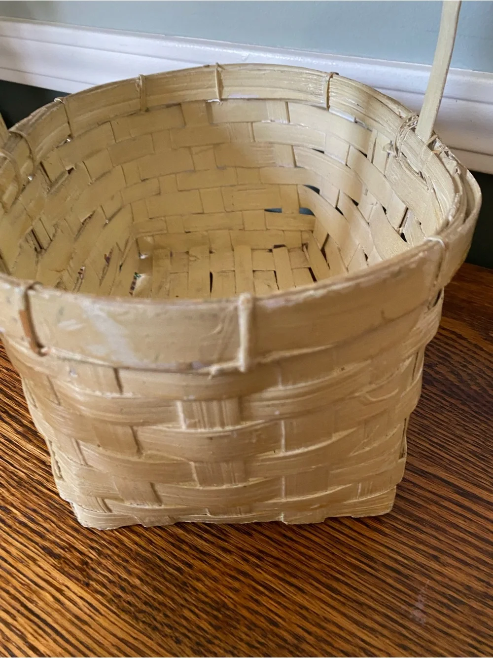 Vintage Wicker Mail Basket Raised Paint Design Mail Box Seagull Cottage Coastal